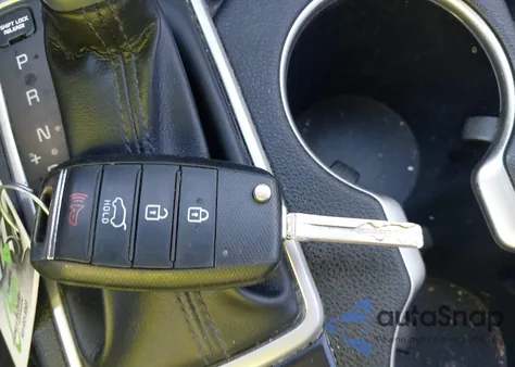 2018 Kia Sportage Lx z USA, uszkodzony, nr VIN KNDPM3AC8J7450632